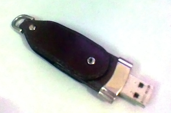 8 GB TwinMOS pendrive fully functional speedy stylish large image 0