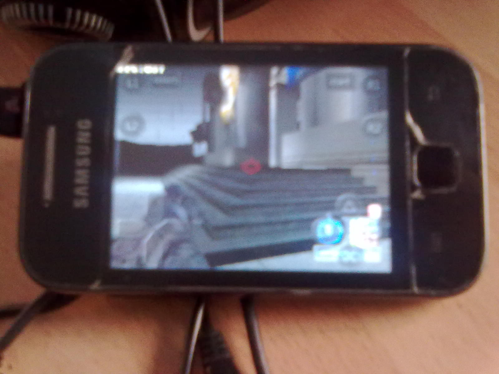 Samsung galaxy y 8GB large image 0