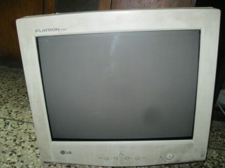 LG Flatron E700S 17 CRT