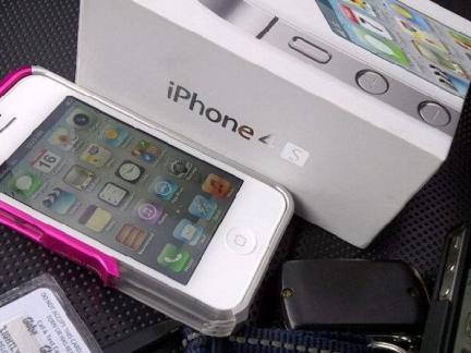 For sale Apple iPhone 4s 32GB 64GB large image 0
