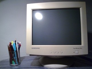 Samsung 15 White Color Monitor 551s www.nimbusbd.com