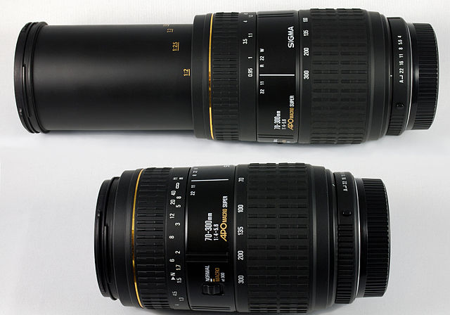 Sigma Tele Lens 70-300 MM large image 0