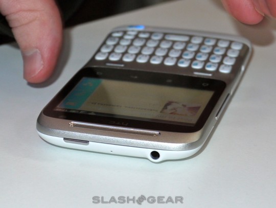 htc chacha large image 0