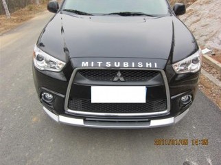 MITSHUBISHI ASX OR RVR ORIGINAL BODY KITS AND ITEMS