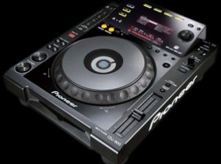 Pioneer CDJ 900 for sale