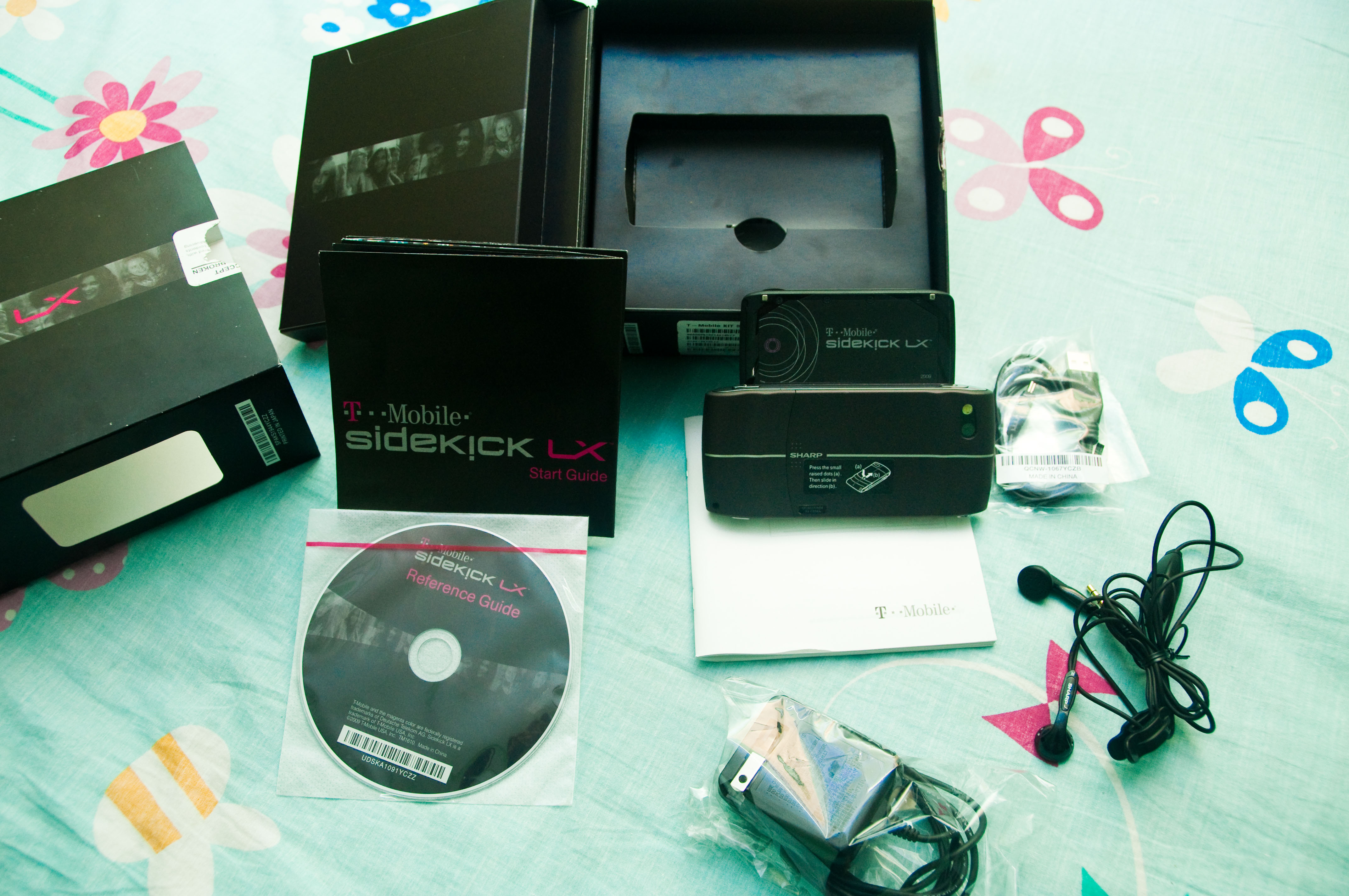 Sharp Sidekick LX 2009 T-mobile Brand new in box warranty large image 1