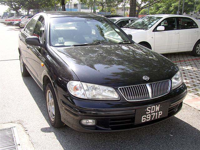 Nissan Sunny Ex saloon Model 2003 Reg. 2004 Great Condition large image 0