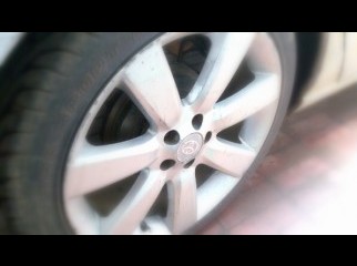 17 inch Toyota rims very fresh slightly negotiable