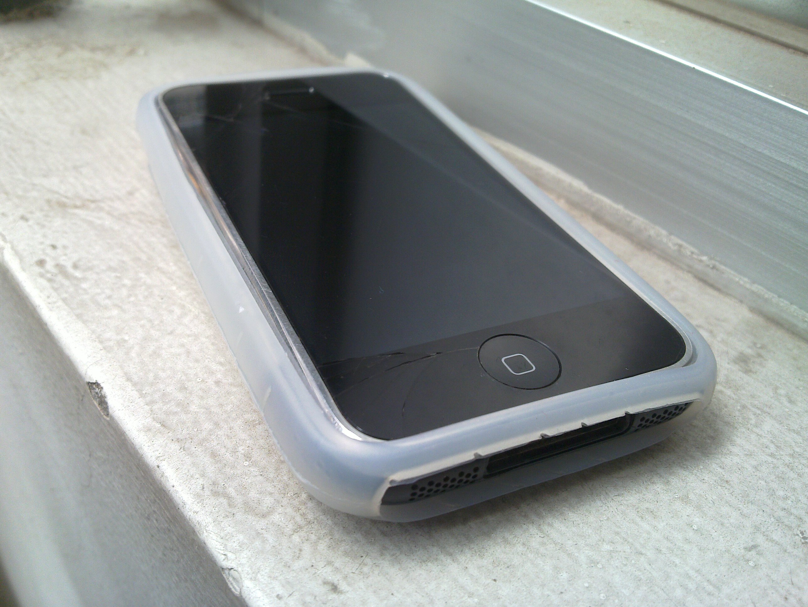 Iphone 2g 16gb for sale. Details inside. large image 0
