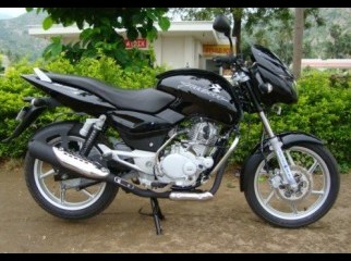 Bajaj pulser 150cc black