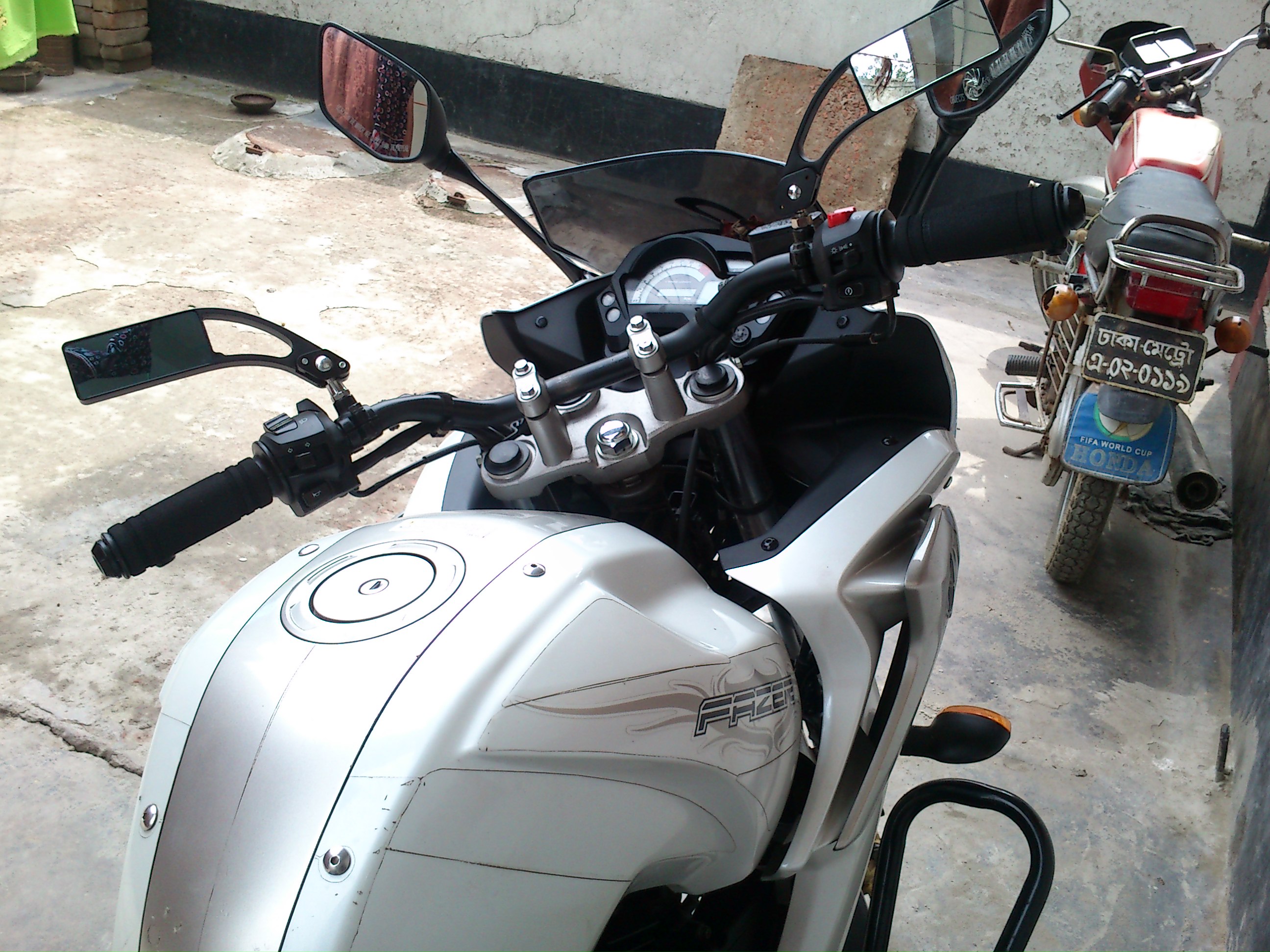 Yamaha Fazer White large image 2