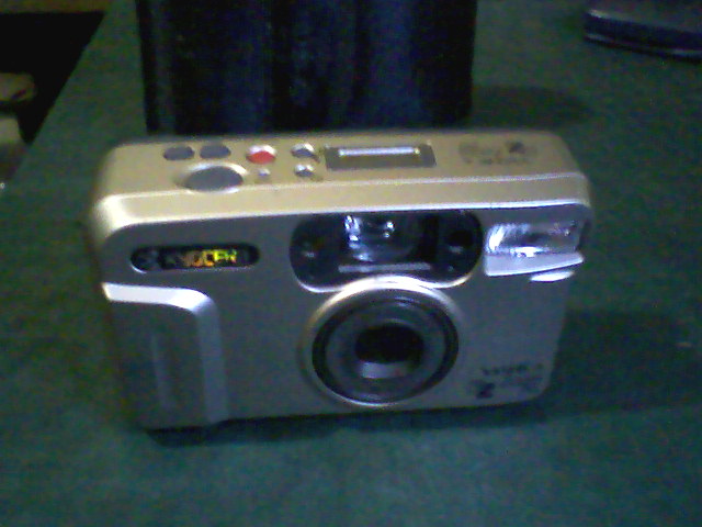 YASHICA zoom 70 camera large image 0