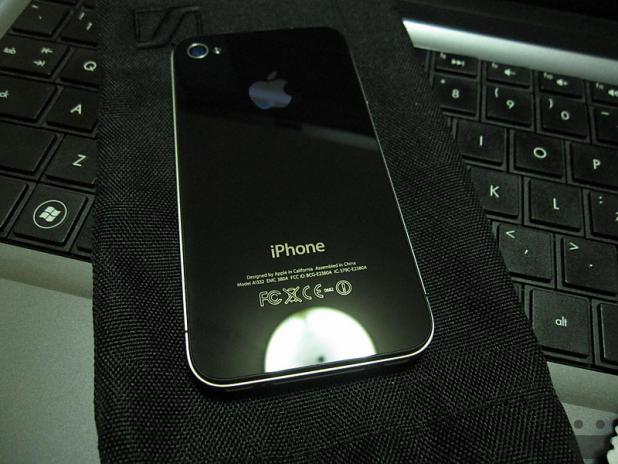 i phone 4 large image 1