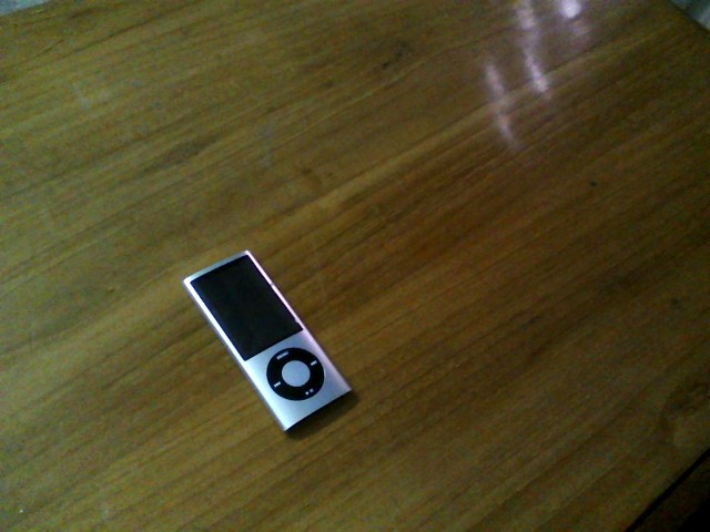 Pretty much brand new i-pod nano 5th Generation large image 0