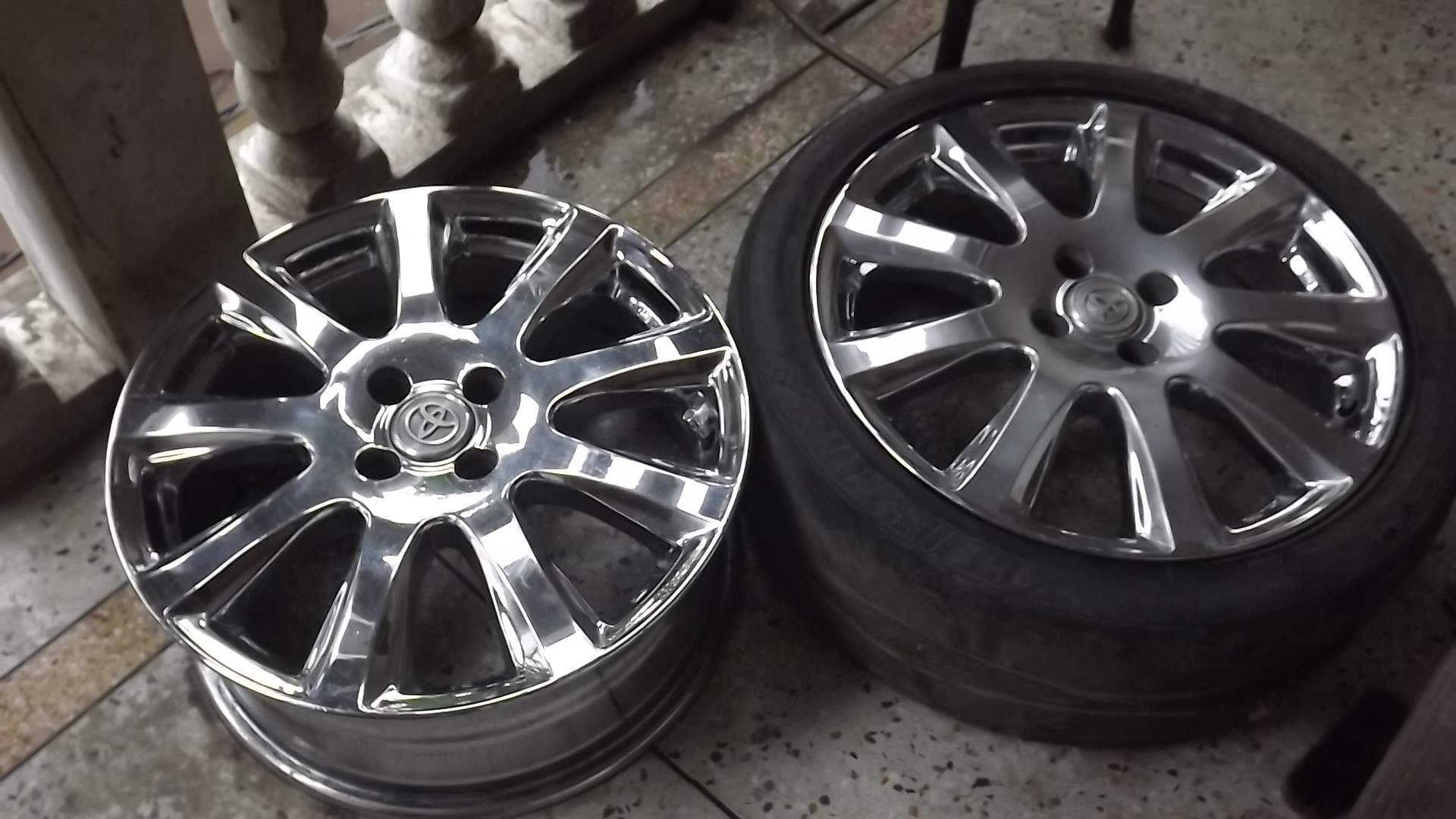 17 inch toyotarims very fresh ss orginal 4bolt large image 0