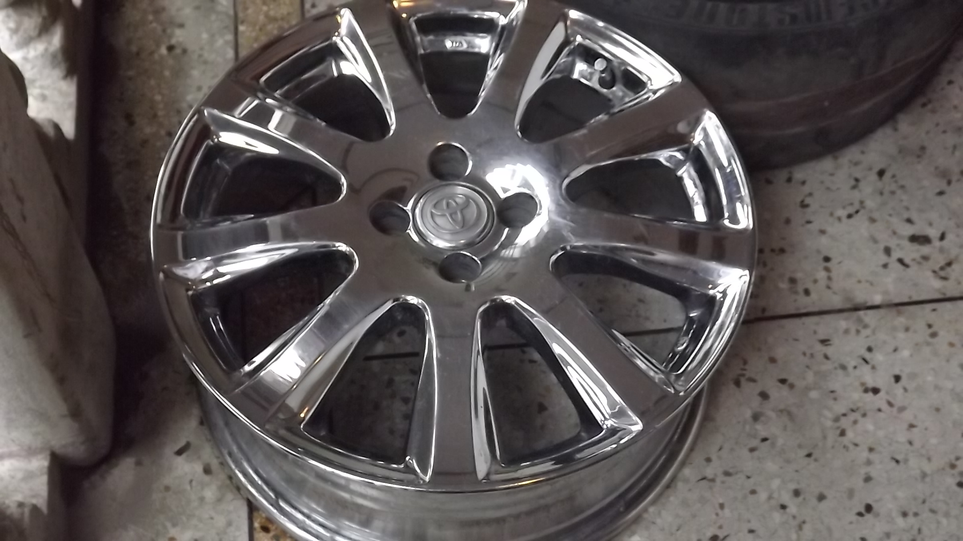 17 inch toyotarims very fresh ss orginal 4bolt large image 2