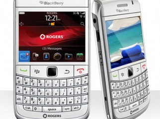 Blackberry bold 9780 white colour