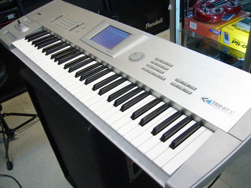 Keyboard- KORG trinity plus large image 0