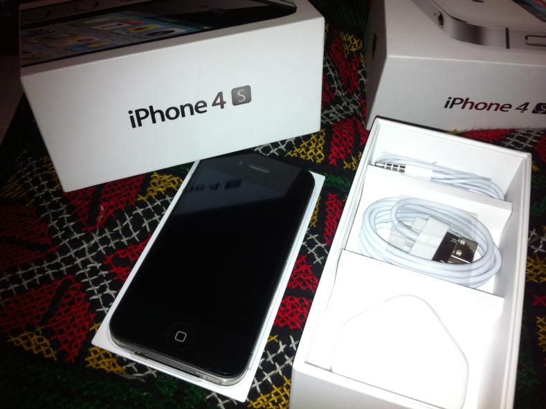 iphone 4S 16GB - 400 large image 0