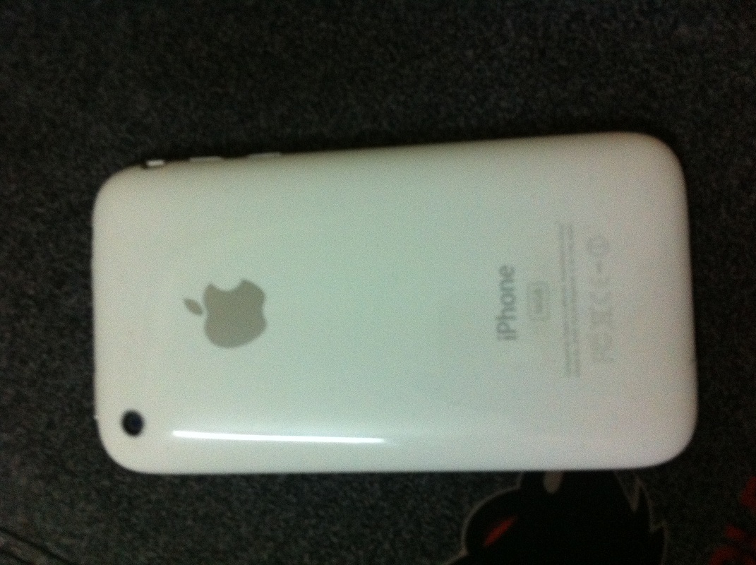 Iphone 3g 16gb White. Fresh Condition. large image 0