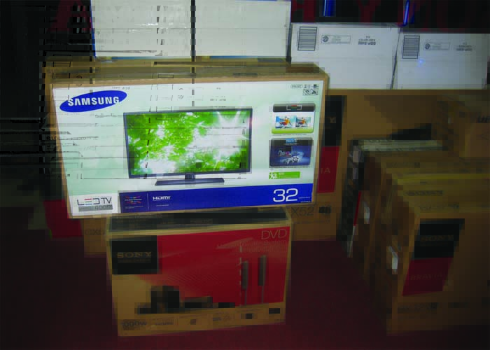 SAMSUNG EH-4000 LED 32INCH TV large image 0