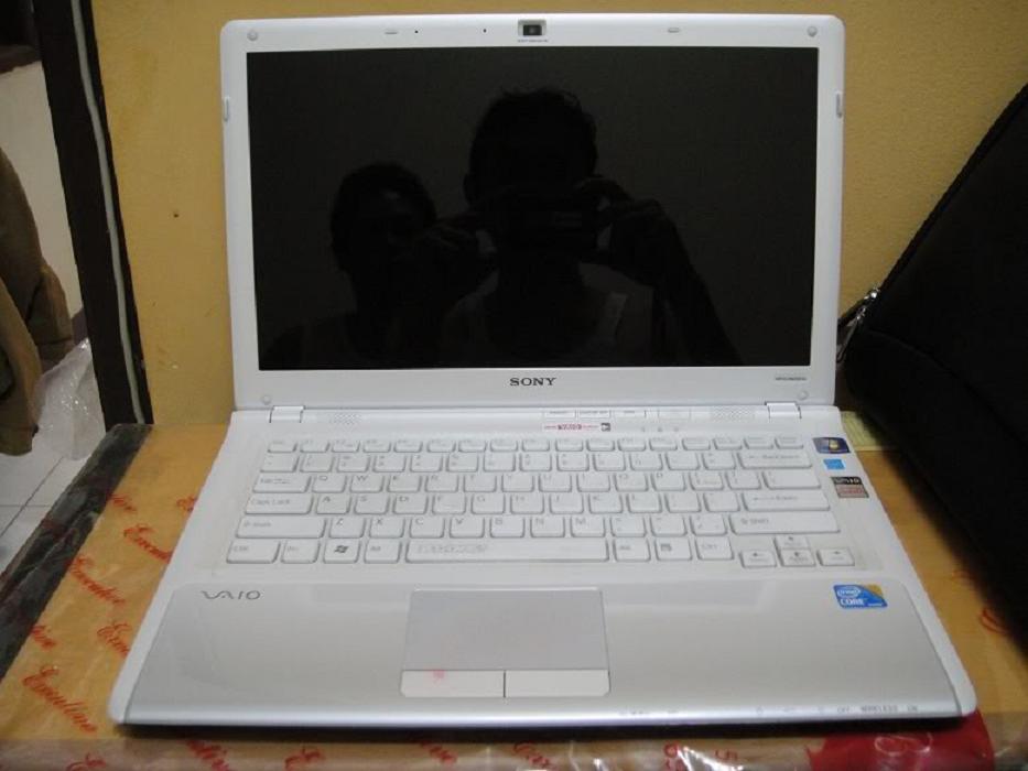 Sony Vaio Core-I3 Laptop From Toronto large image 0