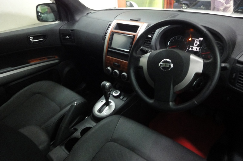 Nissan Xtrail Sunroof 2011 large image 0