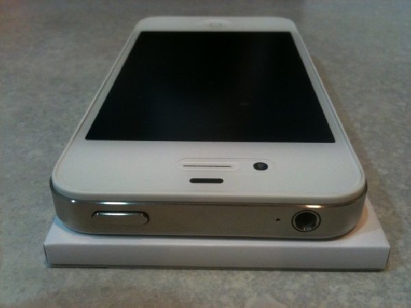 apple iphone 4s 64 gb unlockpad large image 0