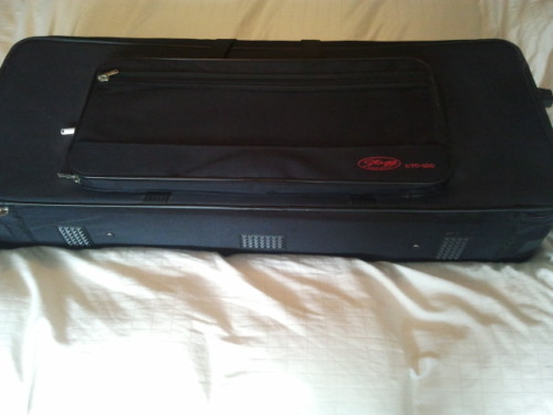 KORG X5D AS NEW STAND FLIGHT CASE MANUAL CABLE ETC large image 1
