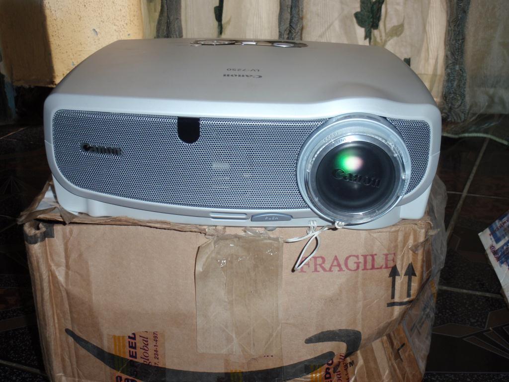 Canon projector full box new large image 0