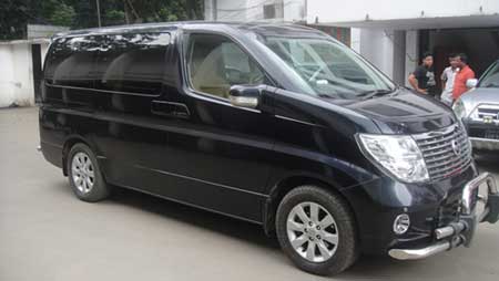 Nissan Elgrand Microbus large image 1