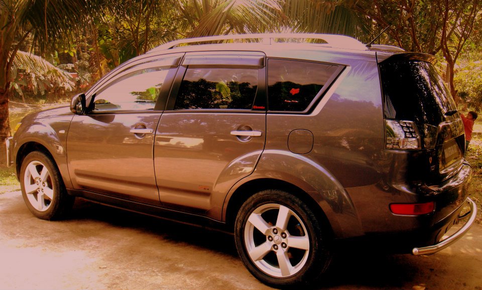 Mitsubishi Outlander 47 Lacs negotiable large image 0