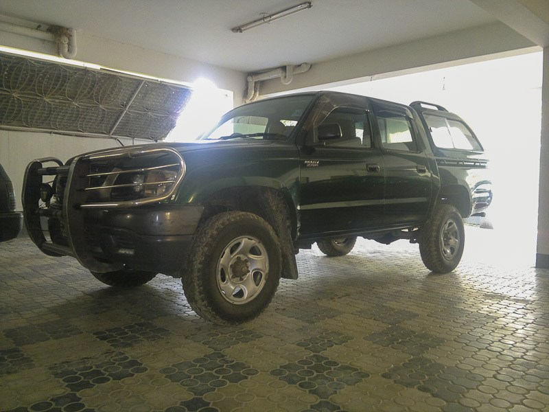 toyota Hilux 2005 with carryboy 2700 cc with cng large image 0