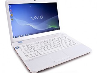 Sony VAIO VPCEG27FM W 14 Laptop i5 2.4GHz 4GB 640GB Blu-Ray