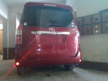 Toyota Noah XL 2009 Wine Red large image 1