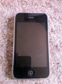 Iphone 3gs 16gb White Fresh condition not a single scratch large image 1