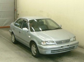 TOYOTA CORSA. 99 model 17 serial.