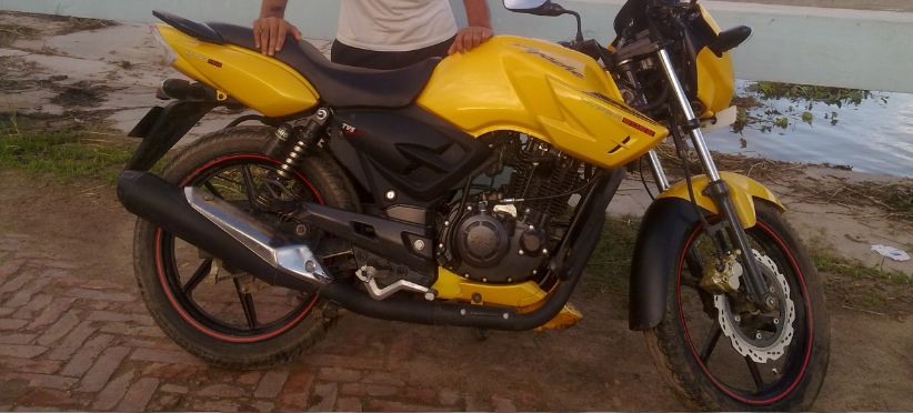 TVS APACHE RTR 150 CC fresh bike.... large image 0