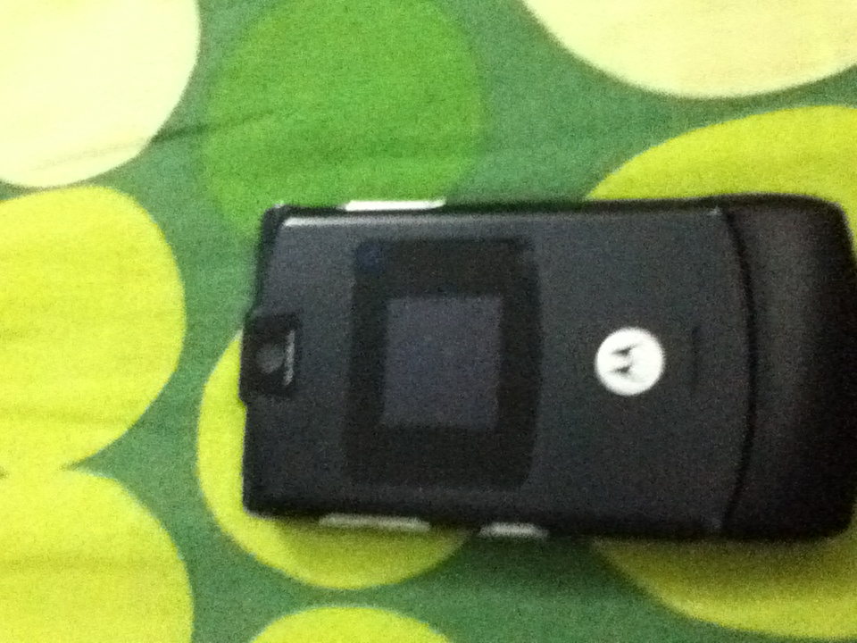 motorola razr v3i... 01768762673  large image 0