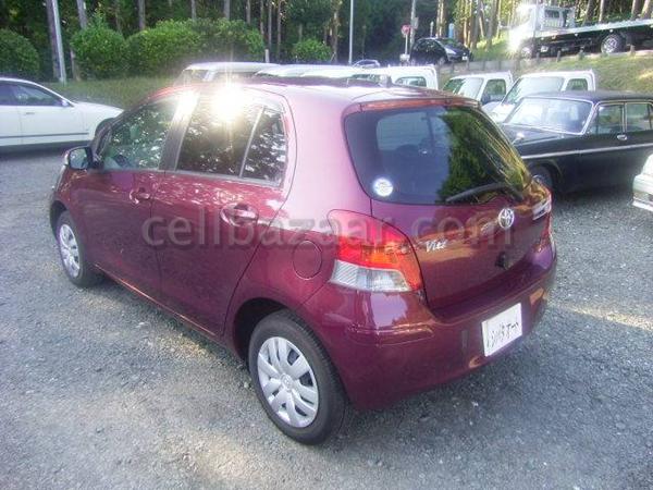 Toyota Vits 2009 Wine color F package large image 1