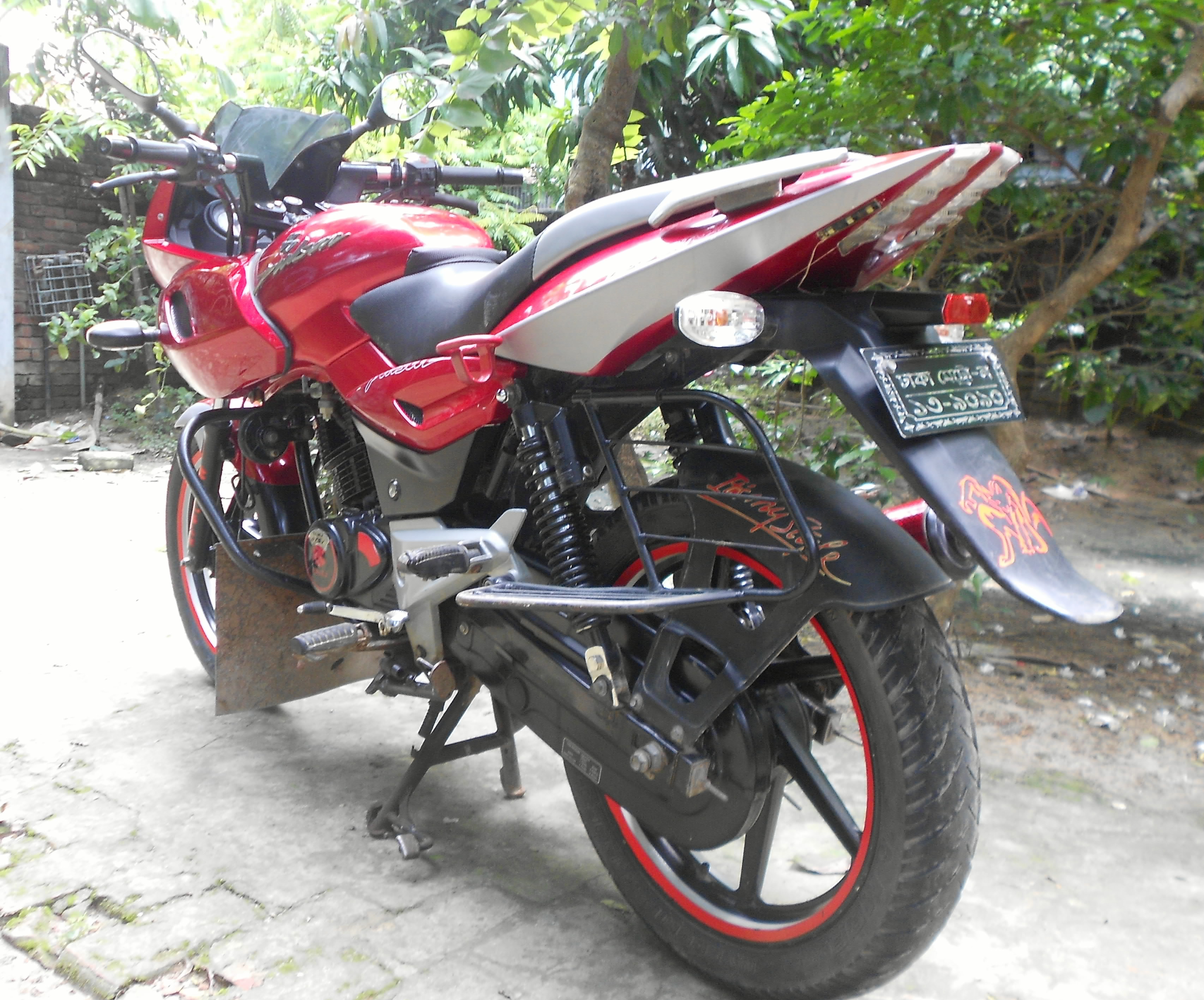 Bajaj Pulsar 150cc with 220 head large image 0