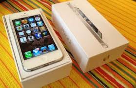 BRAND NEW APPLE IPHONE 5G 32G WHITE OR BLACK UNLOCKED large image 0