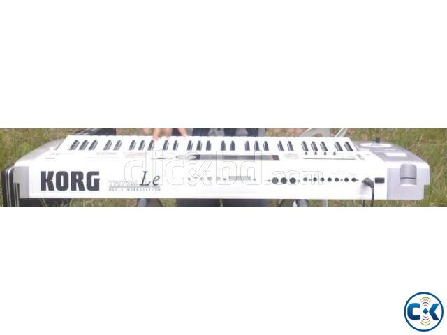 KORG TRITON Le large image 0