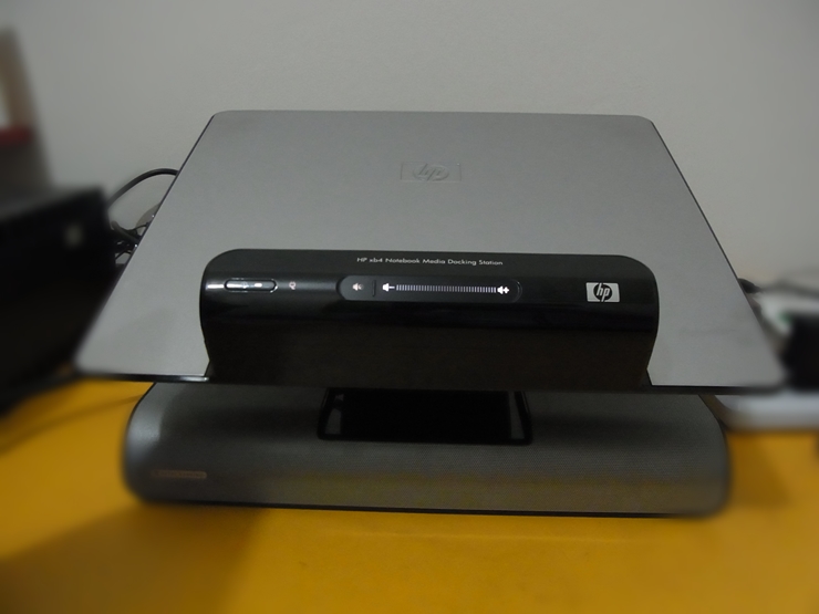  5 000Tk HP xb4 Media Docking Station large image 0