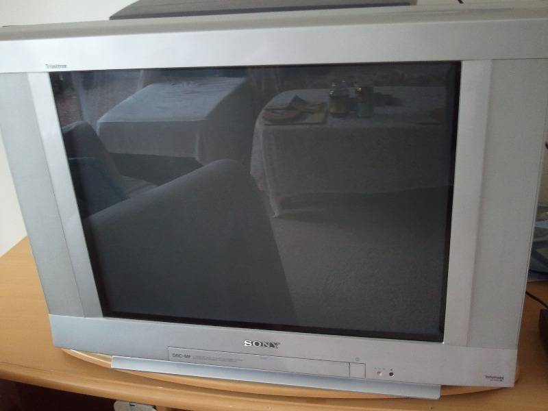 Sony Triniton 25 CRT TV large image 0