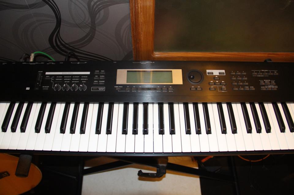 KORG T professional keyboard large image 0