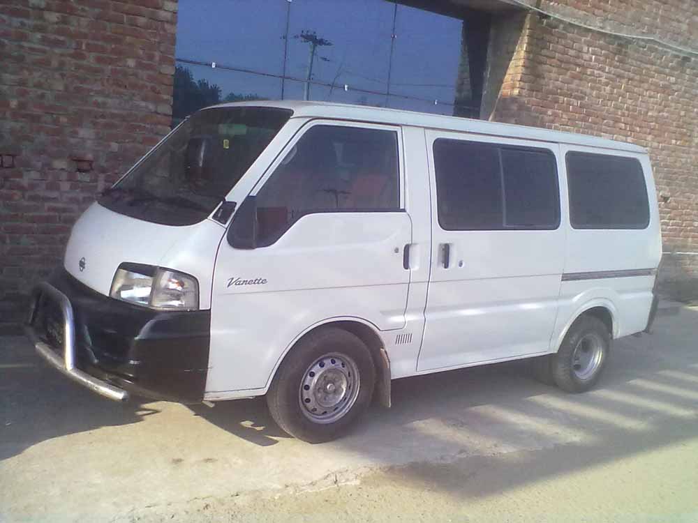 Nissan Micro Bus large image 0