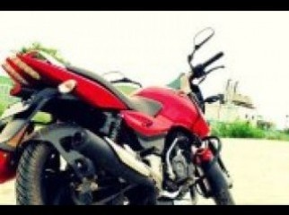 Pulsar 150 cc red latest model of 2011