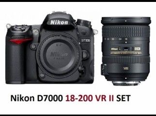 NIKON D-7000 DIGITAL SLR