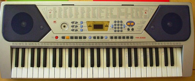 Yamaha Ym-3300 Keyboard large image 0